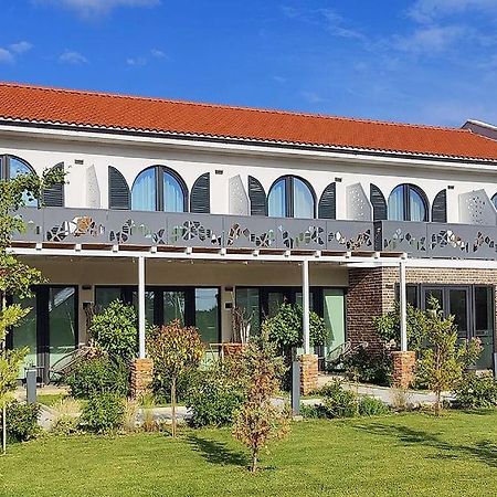 Boutique 23 Hotel Douăzeci şi Trei August Exterior foto