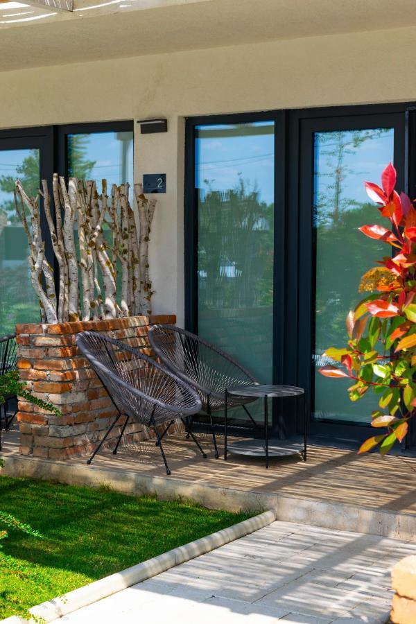 Boutique 23 Hotel Douăzeci şi Trei August Exterior foto