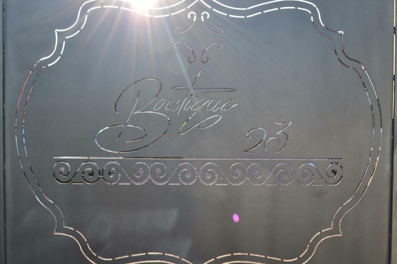 Boutique 23 Hotel Douăzeci şi Trei August Exterior foto